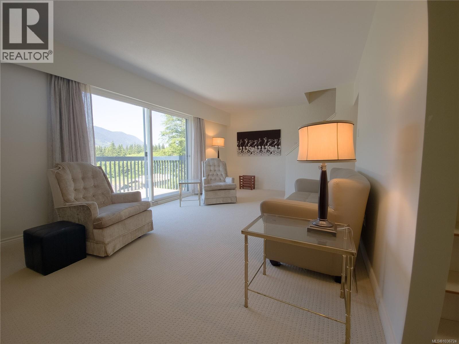 75 Mckay Cres Property Photo 13