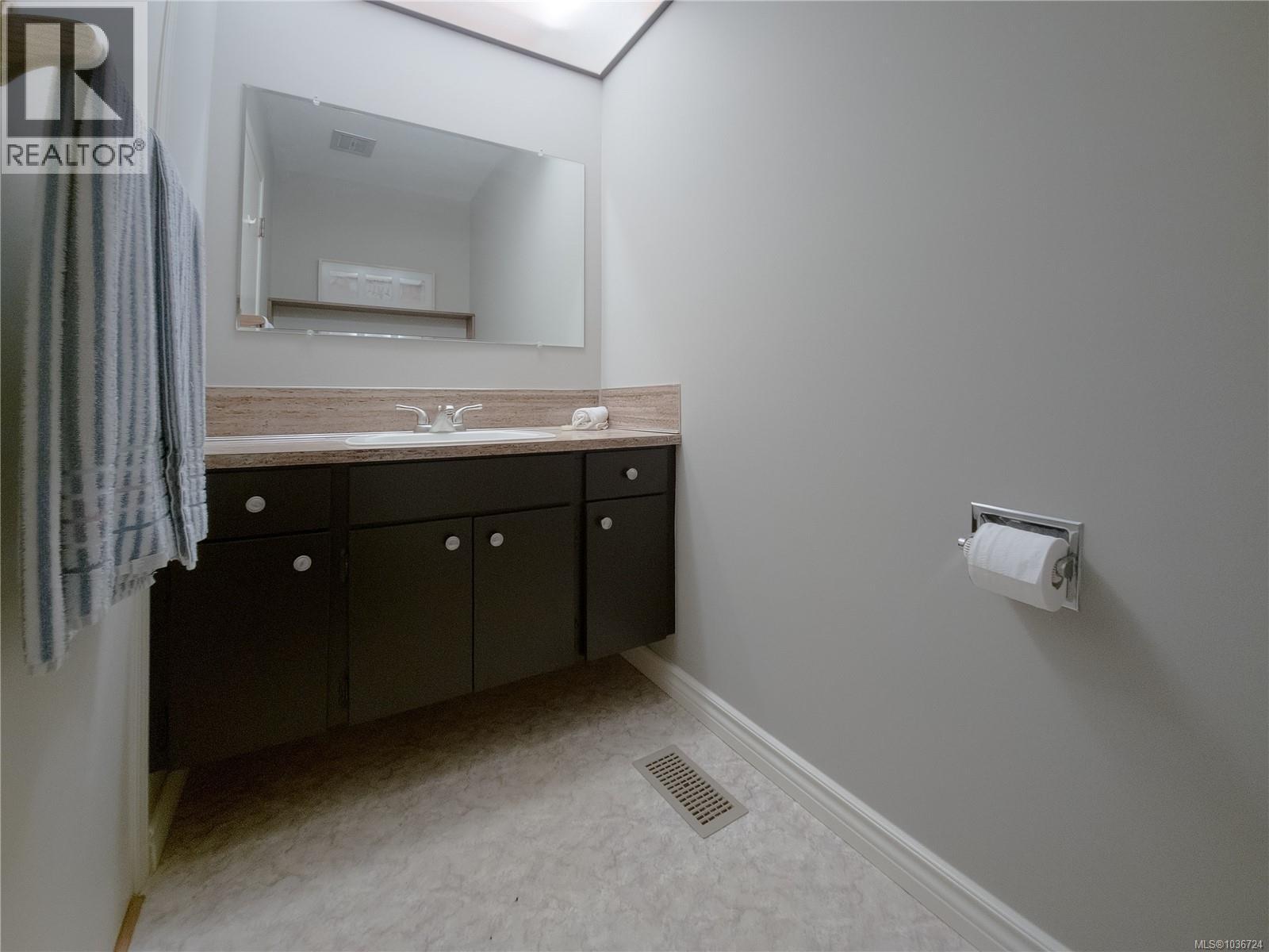 75 Mckay Cres Property Photo 15