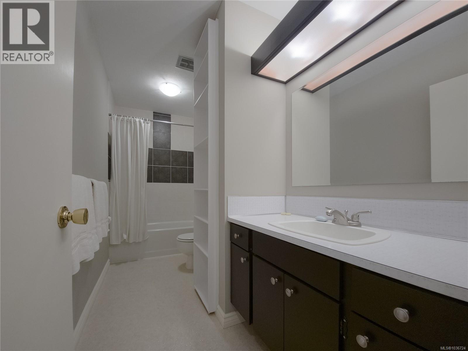 75 Mckay Cres Property Photo 21