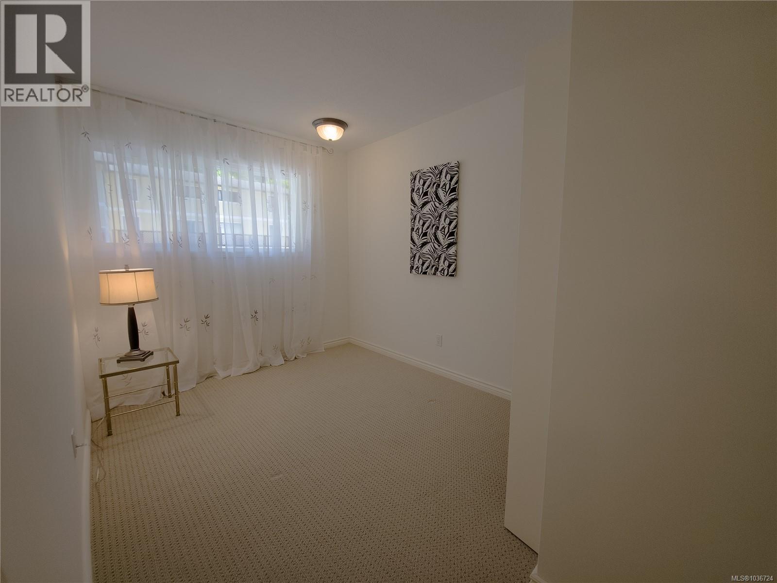 75 Mckay Cres Property Photo 23