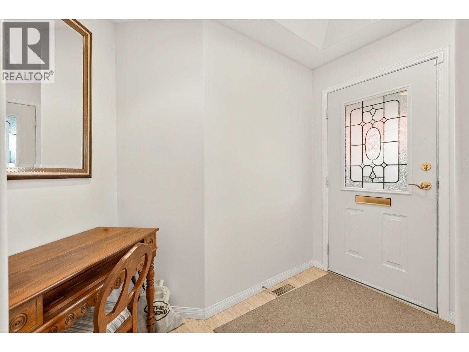 1321 Ridgeway Drive #101 Property Photo 5