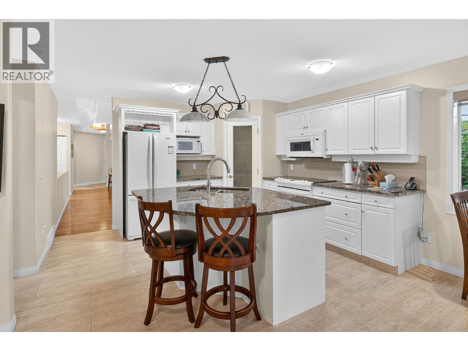 1321 Ridgeway Drive #101 Property Photo 13