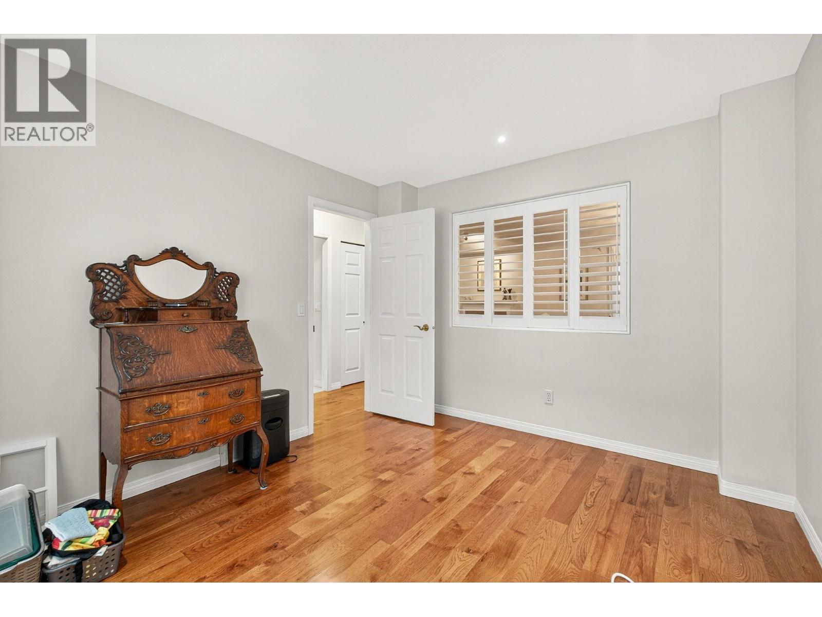 1321 Ridgeway Drive #101 Property Photo 20