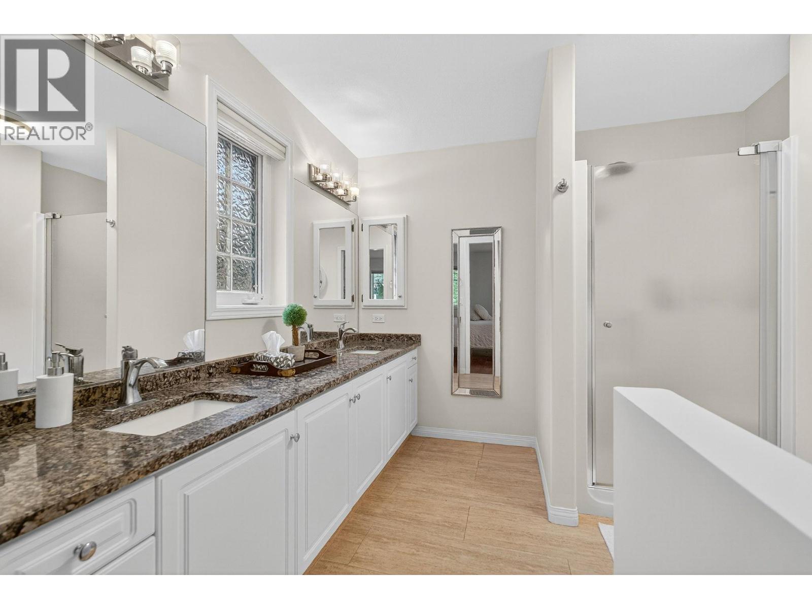 1321 Ridgeway Drive #101 Property Photo 27