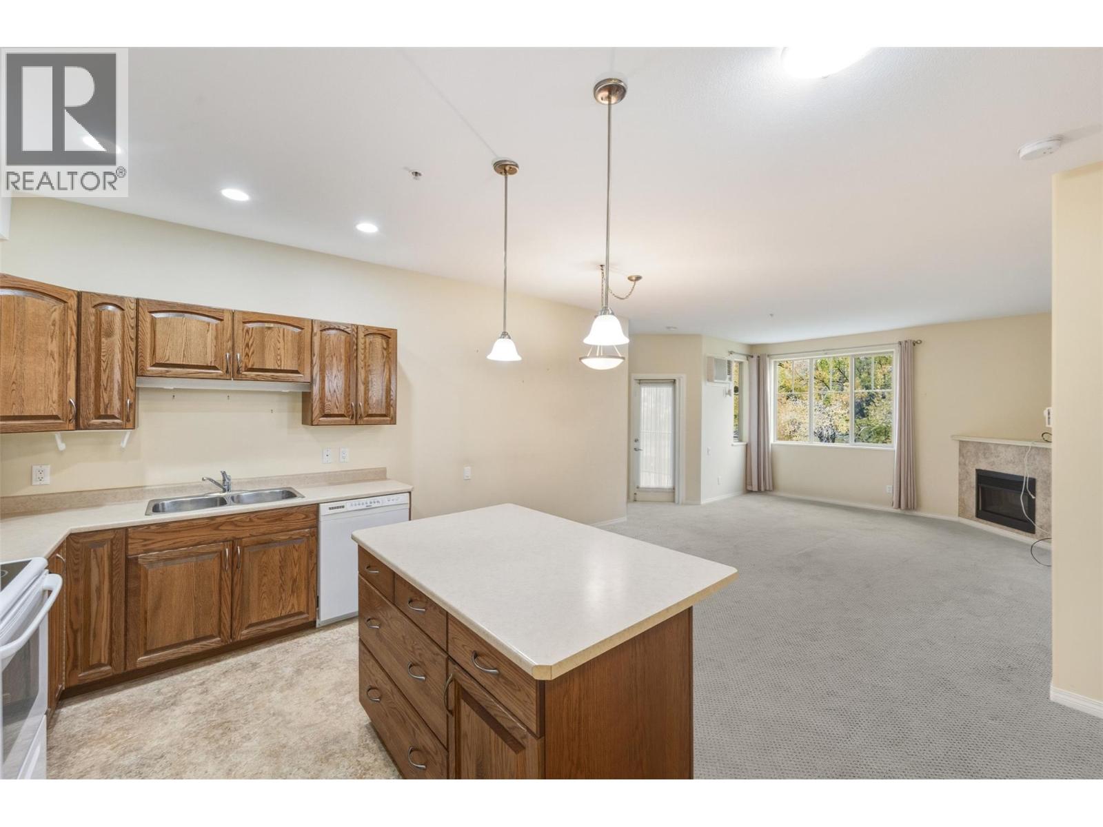 921 Spillway Road Unit# 105a Property Photo 4
