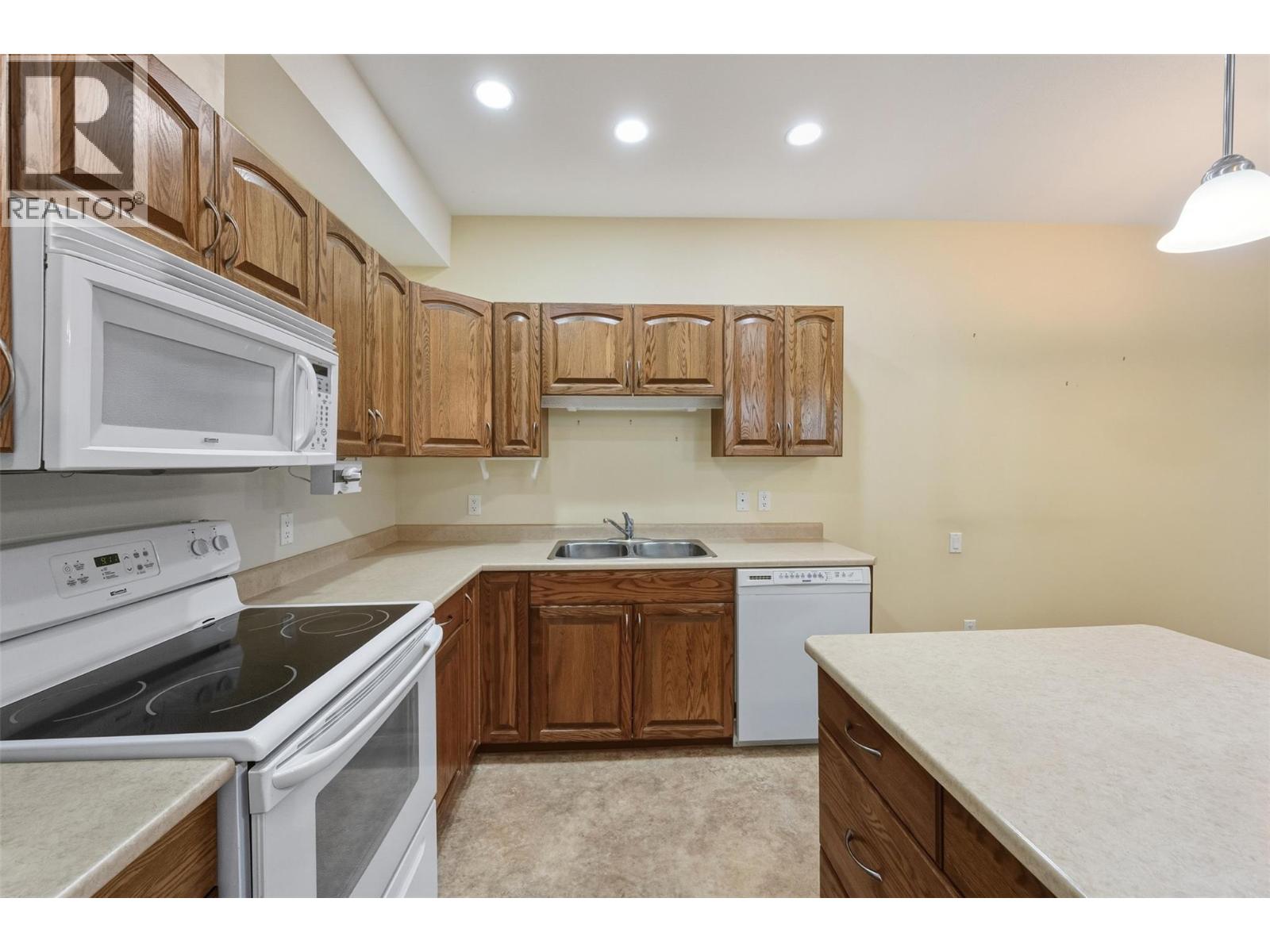 921 Spillway Road Unit# 105a Property Photo 5
