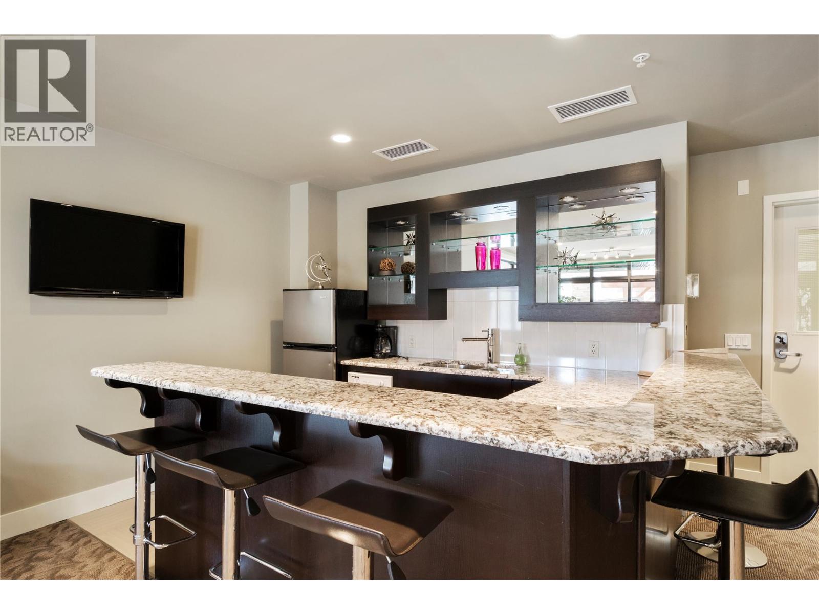 326 Mara Lake Lane Unit# 401 Property Photo 16