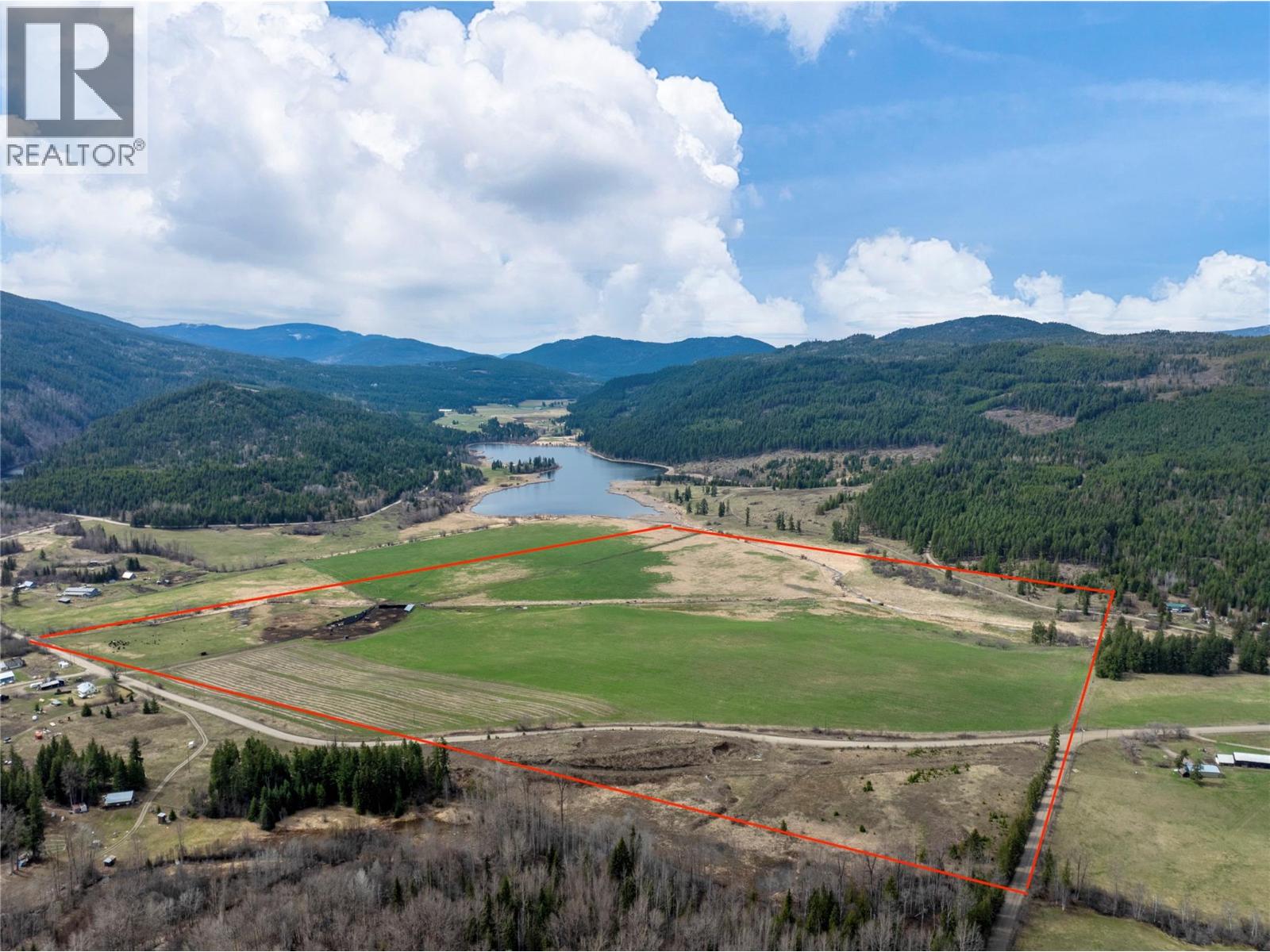 660 Squilax Turtle Valley Road Property Photo 3