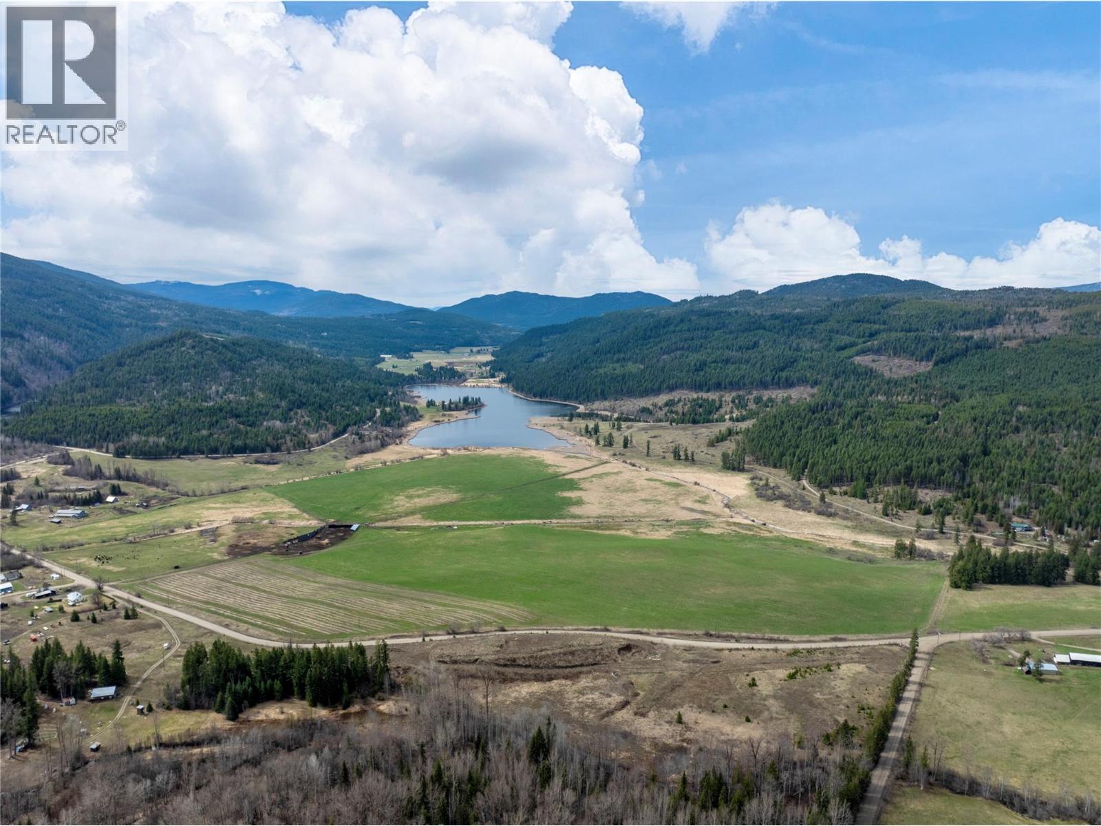660 Squilax Turtle Valley Road Property Photo 8