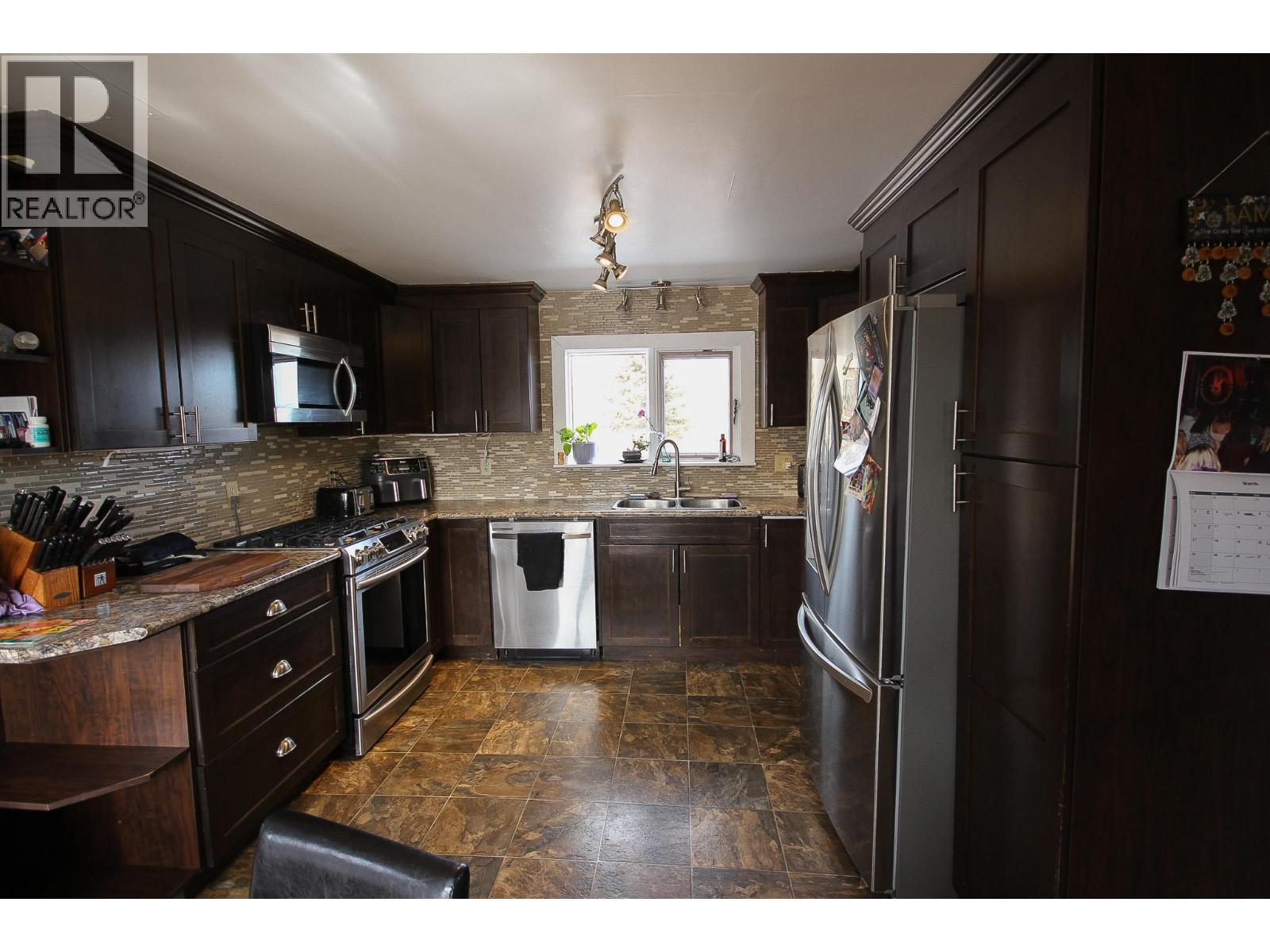 16020 Tupper Village Way Property Photo 12