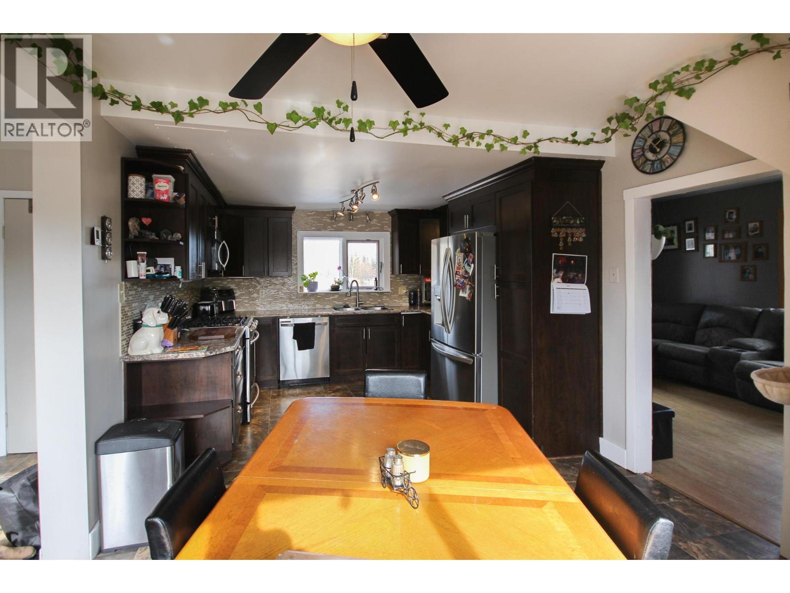 16020 Tupper Village Way Property Photo 15
