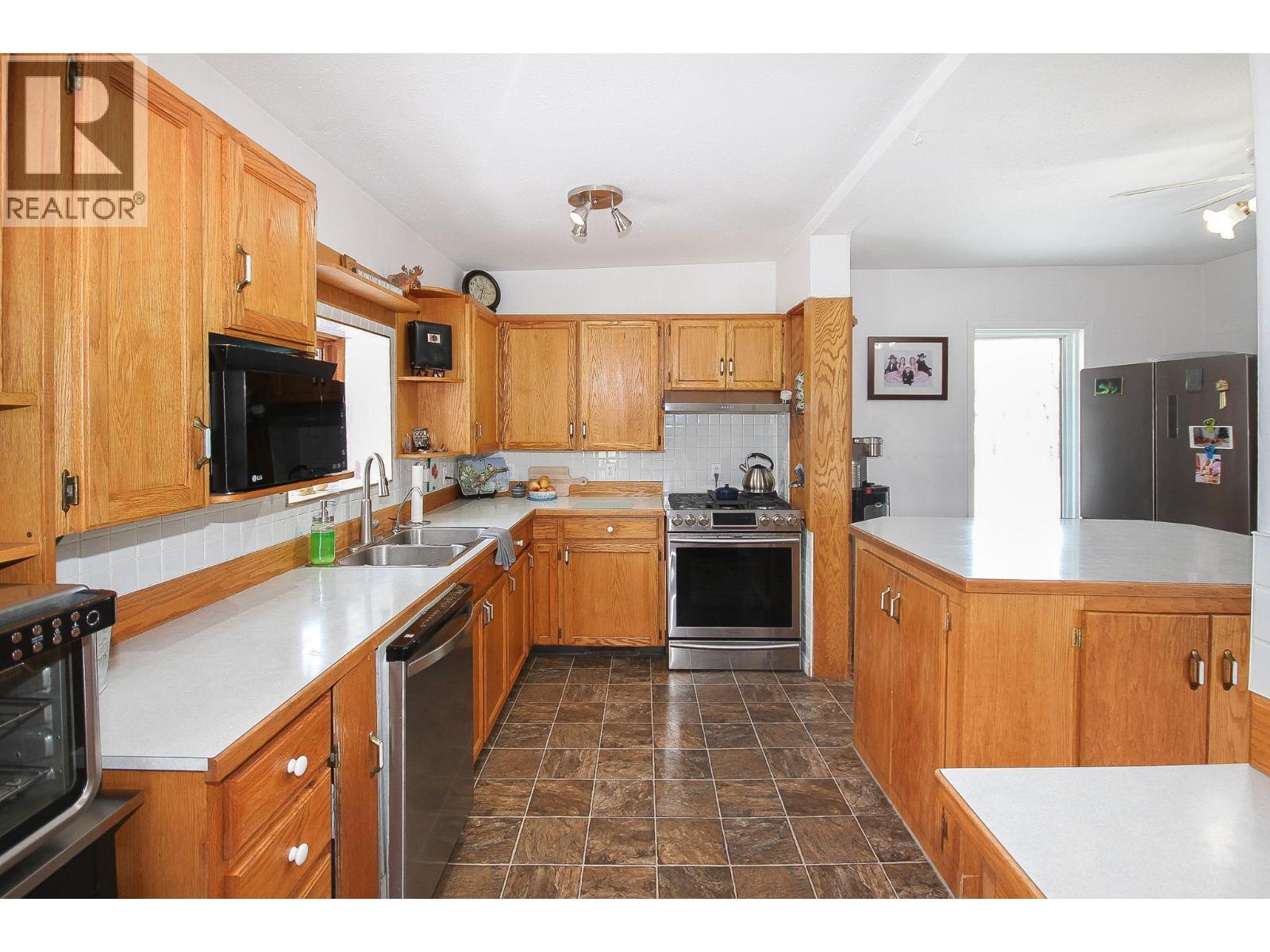 16020 Tupper Village Way Property Photo 41
