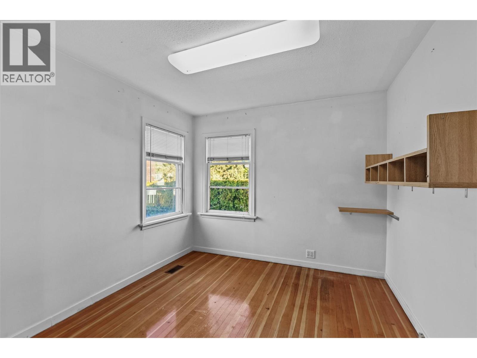 1335 Columbia Street Property Photo 14