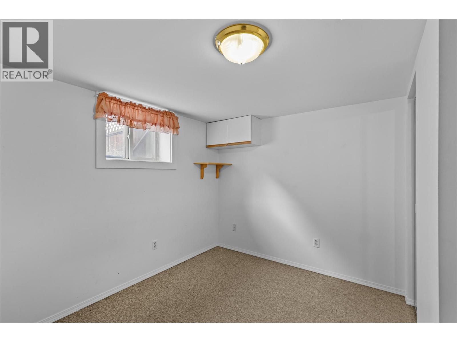 1335 Columbia Street Property Photo 23