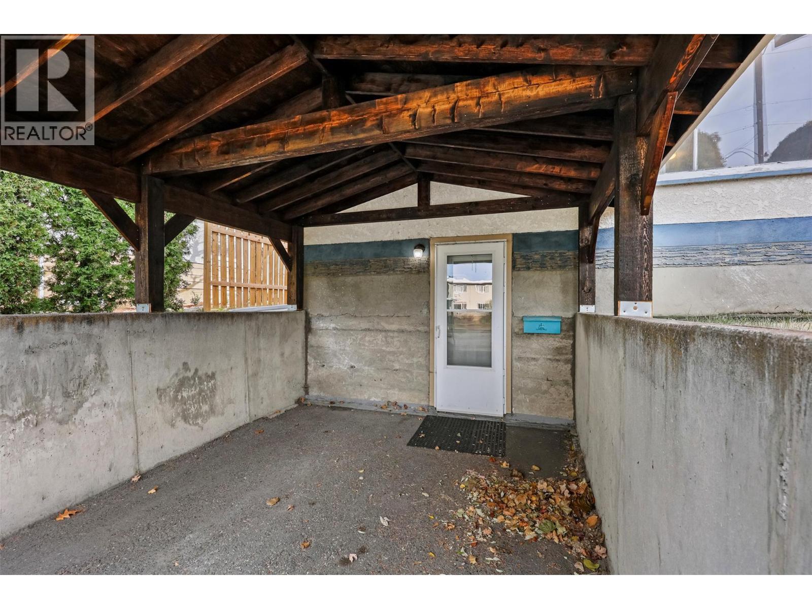 1335 Columbia Street Property Photo 43