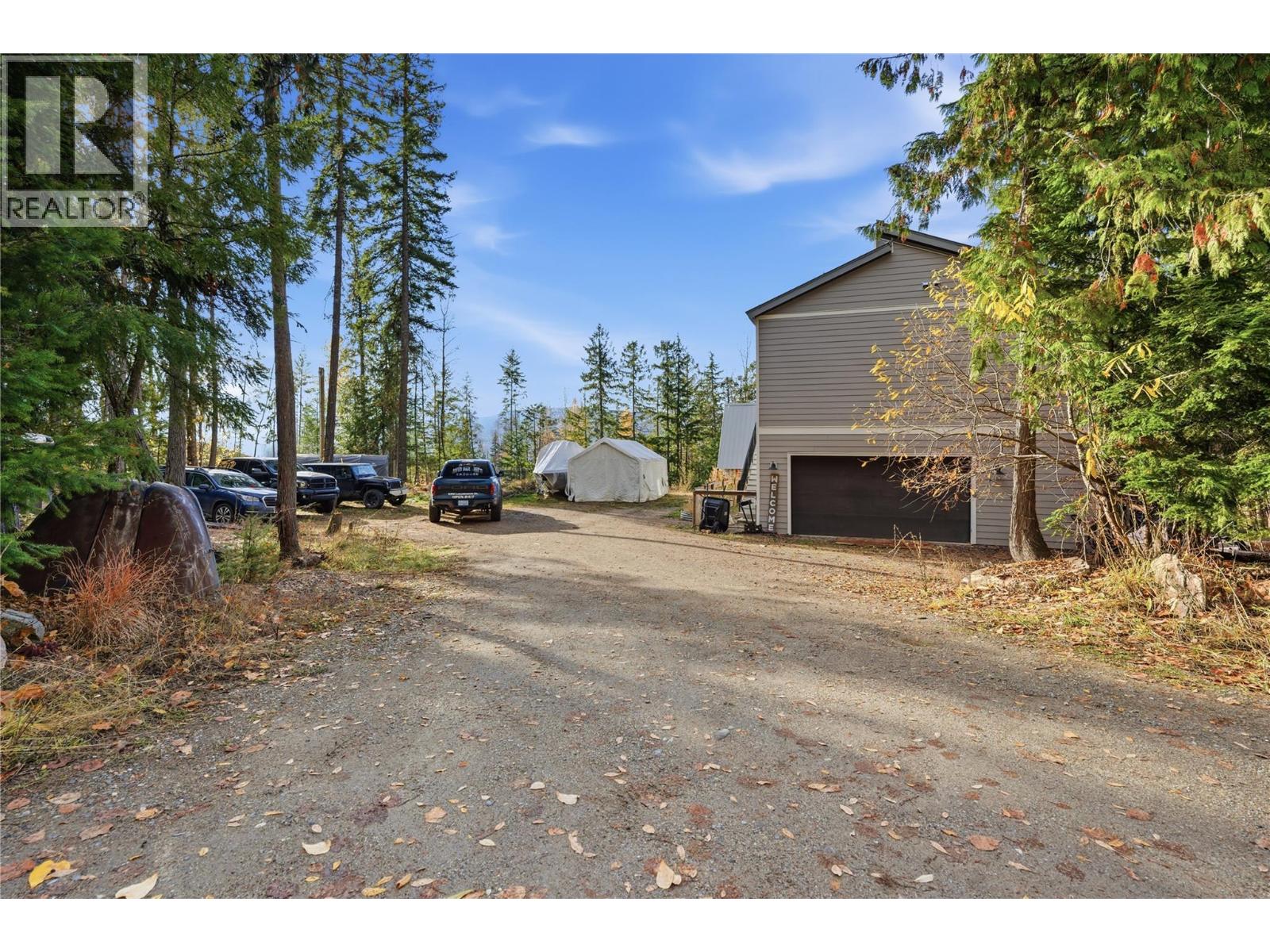 7636 Mountain Drive Property Photo 1