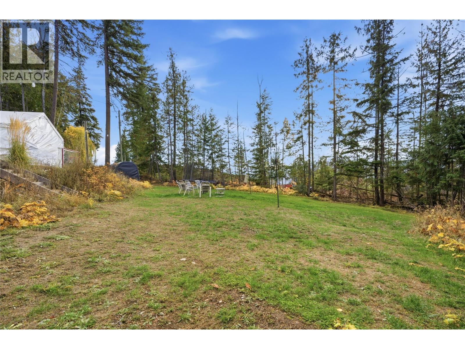 7636 Mountain Drive Property Photo 6