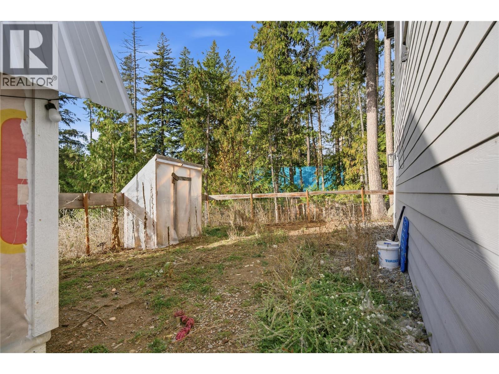 7636 Mountain Drive Property Photo 10