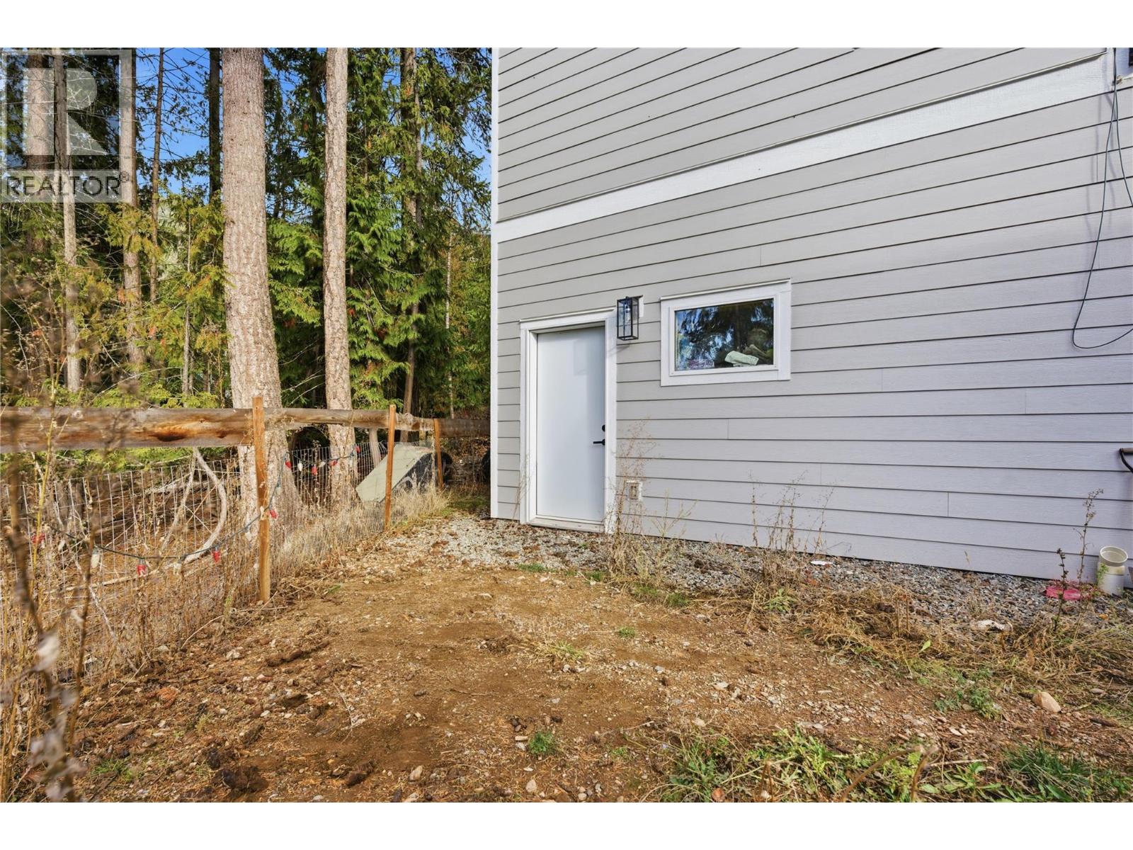 7636 Mountain Drive Property Photo 12