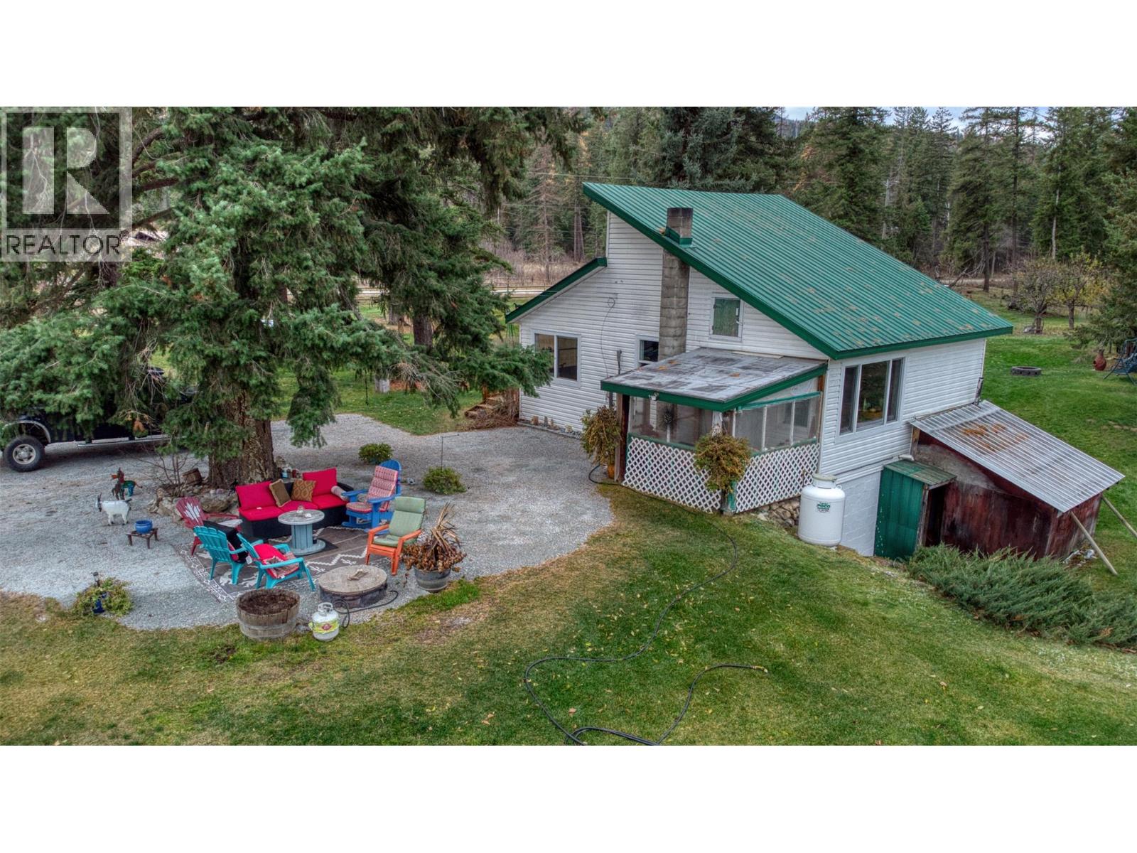 1385 6 Highway Property Photo 1