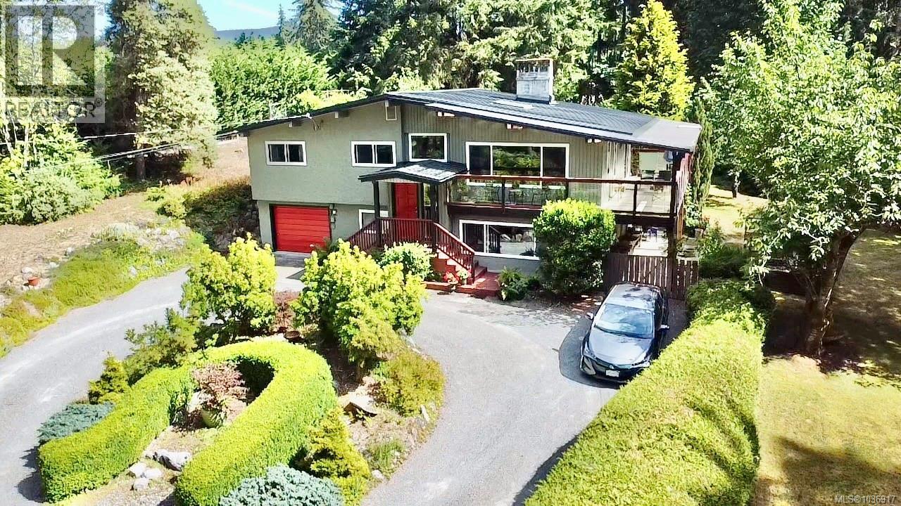 2128 Calais Rd Property Photo 1