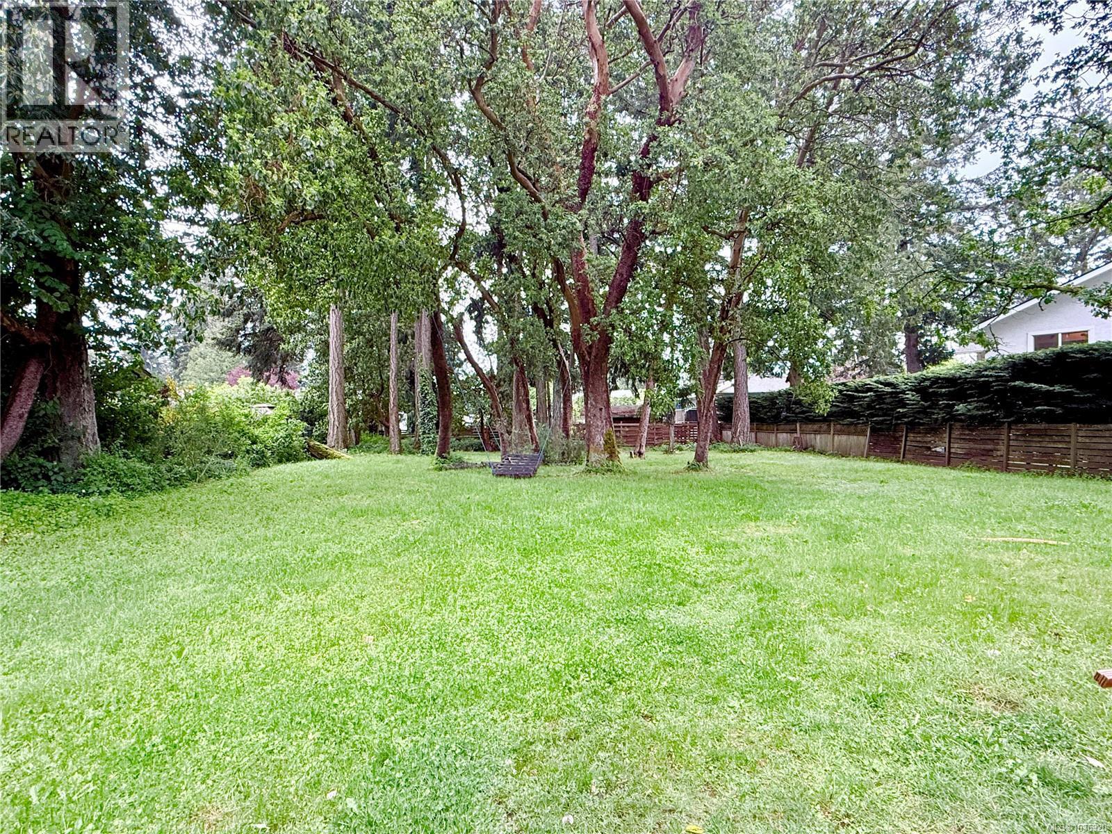 2321 Sooke Rd Property Photo 6