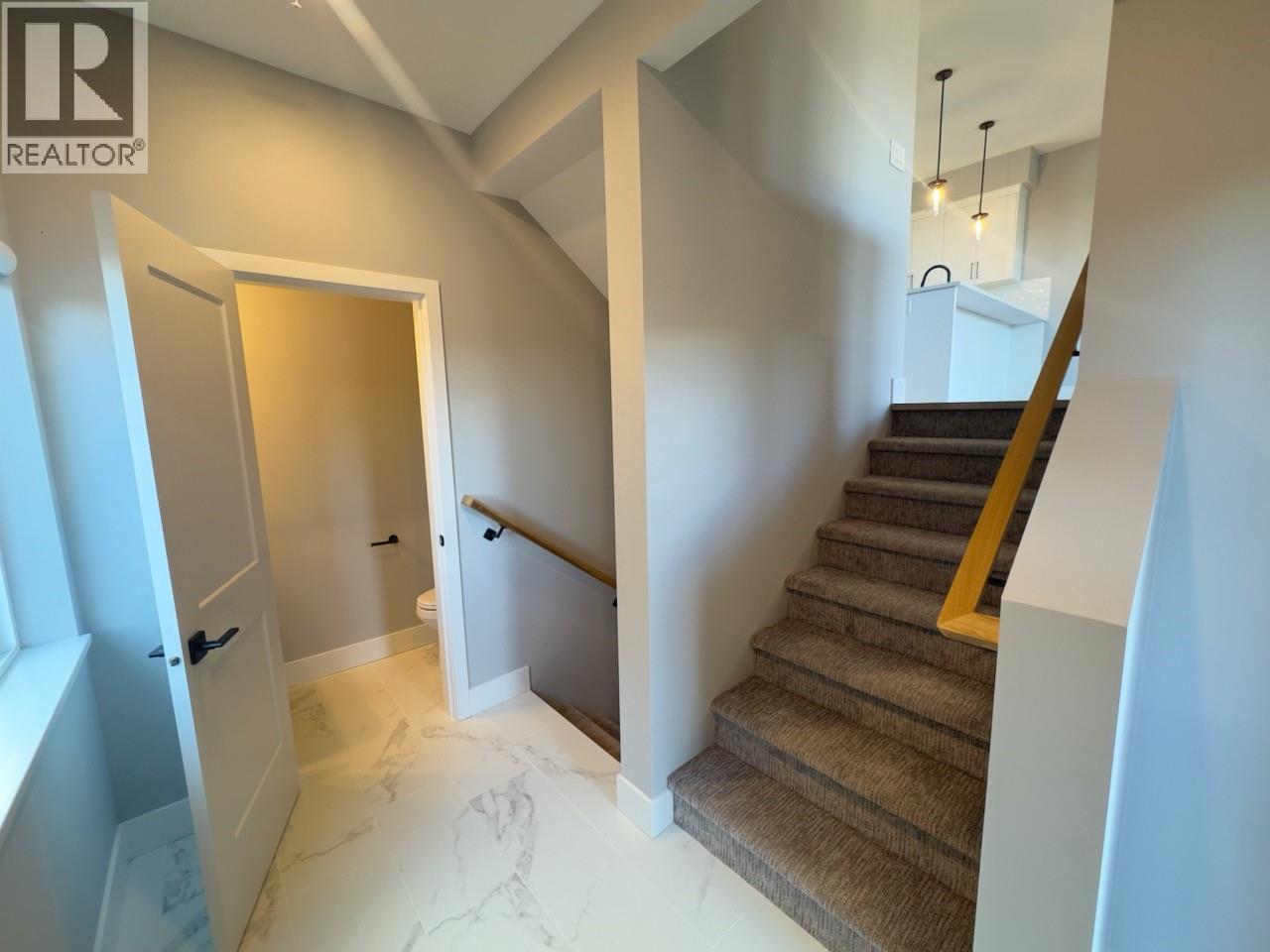 130 Colebrook Road Unit# 18 Property Photo 6