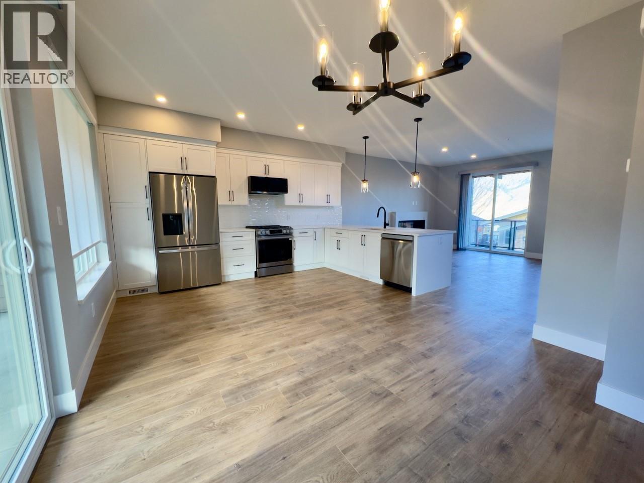 130 Colebrook Road Unit# 18 Property Photo 8