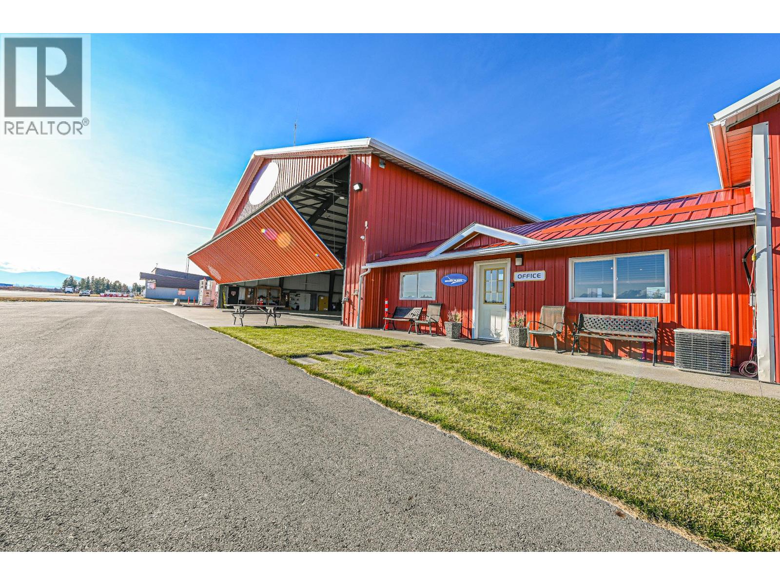9426 Airport Access Road
