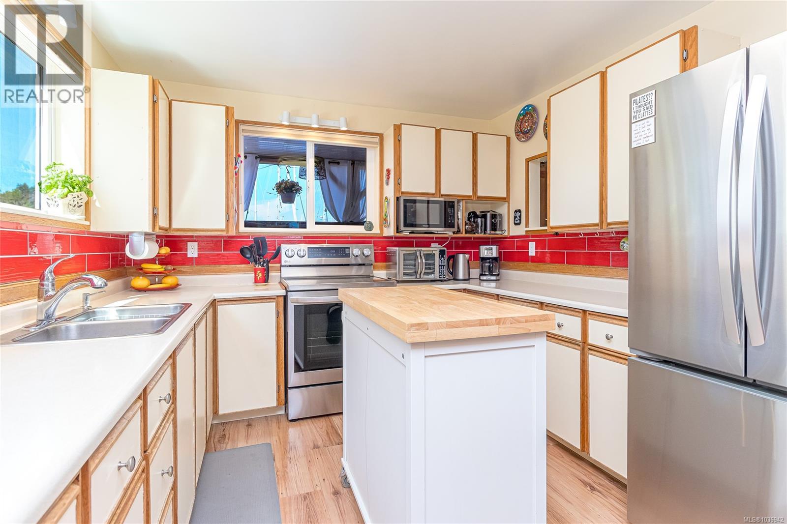 4 1705 Cowichan Bay Rd Property Photo 6