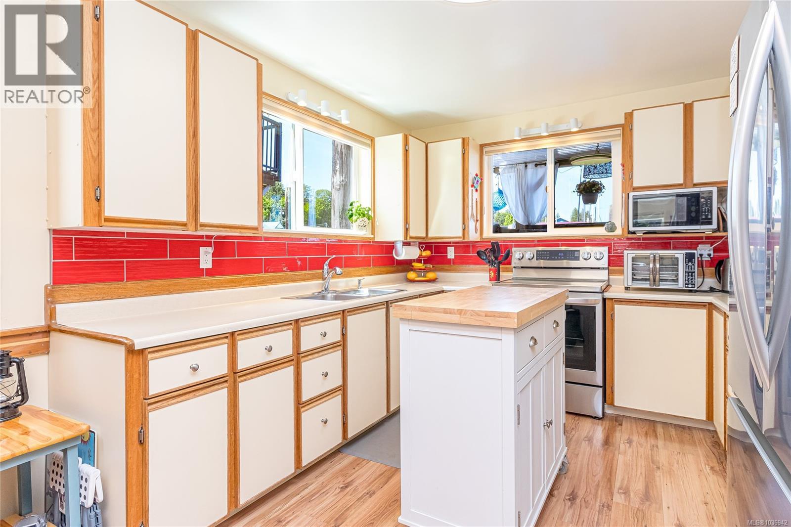 4 1705 Cowichan Bay Rd Property Photo 32