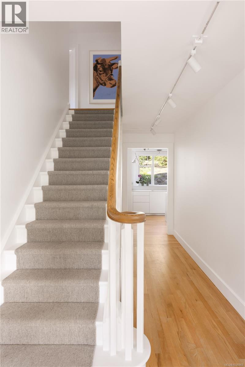 2880 Sea View Rd Property Photo 28