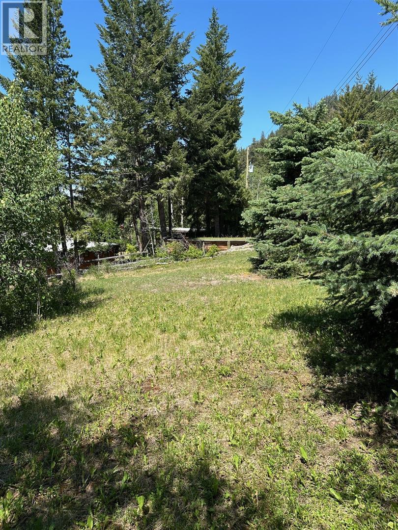 2986 Gophertail Road Property Photo 2