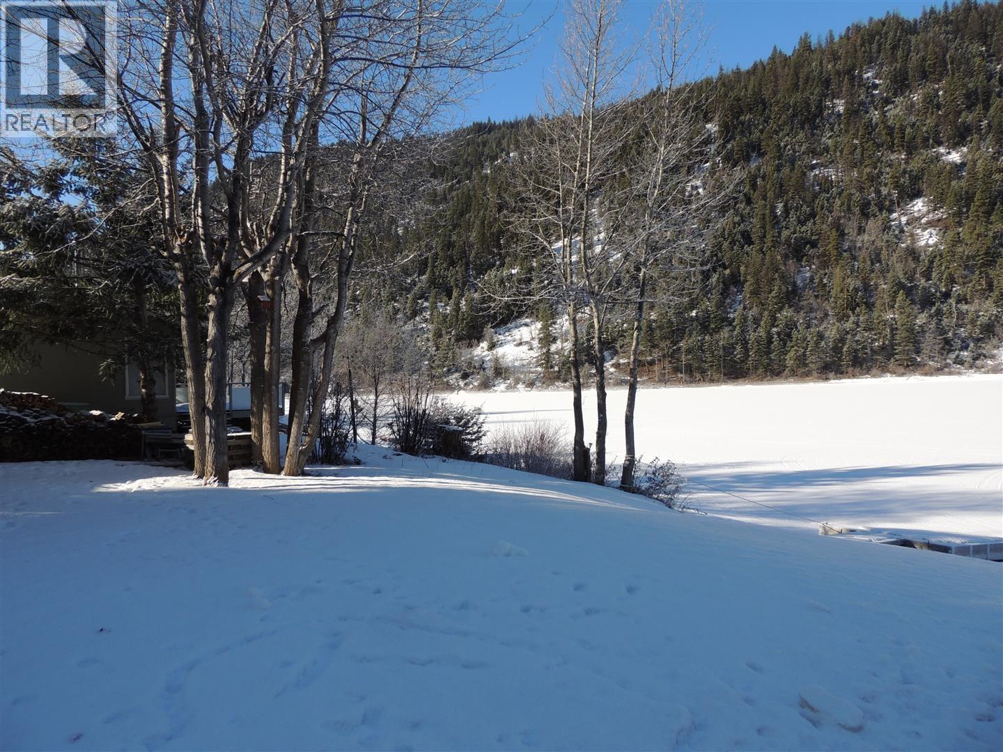 2986 Gophertail Road Property Photo 6