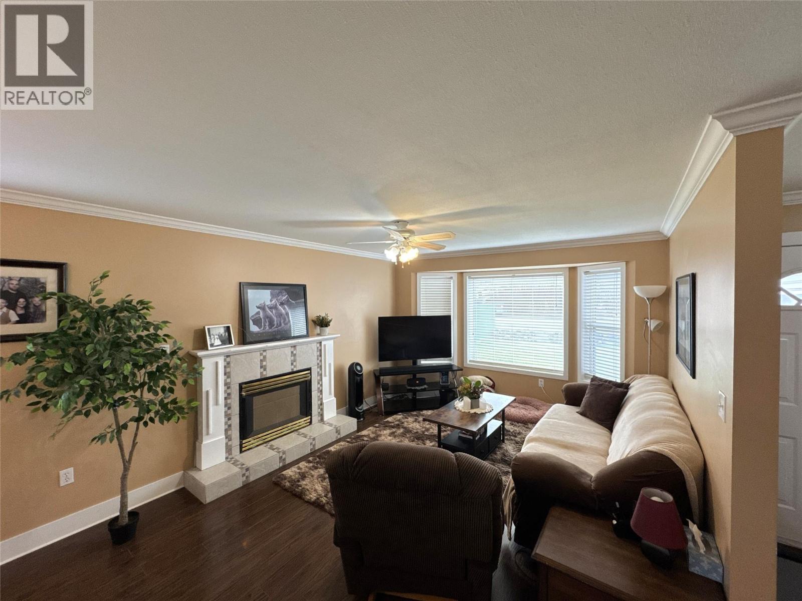 2313 Clapperton Avenue Property Photo 3