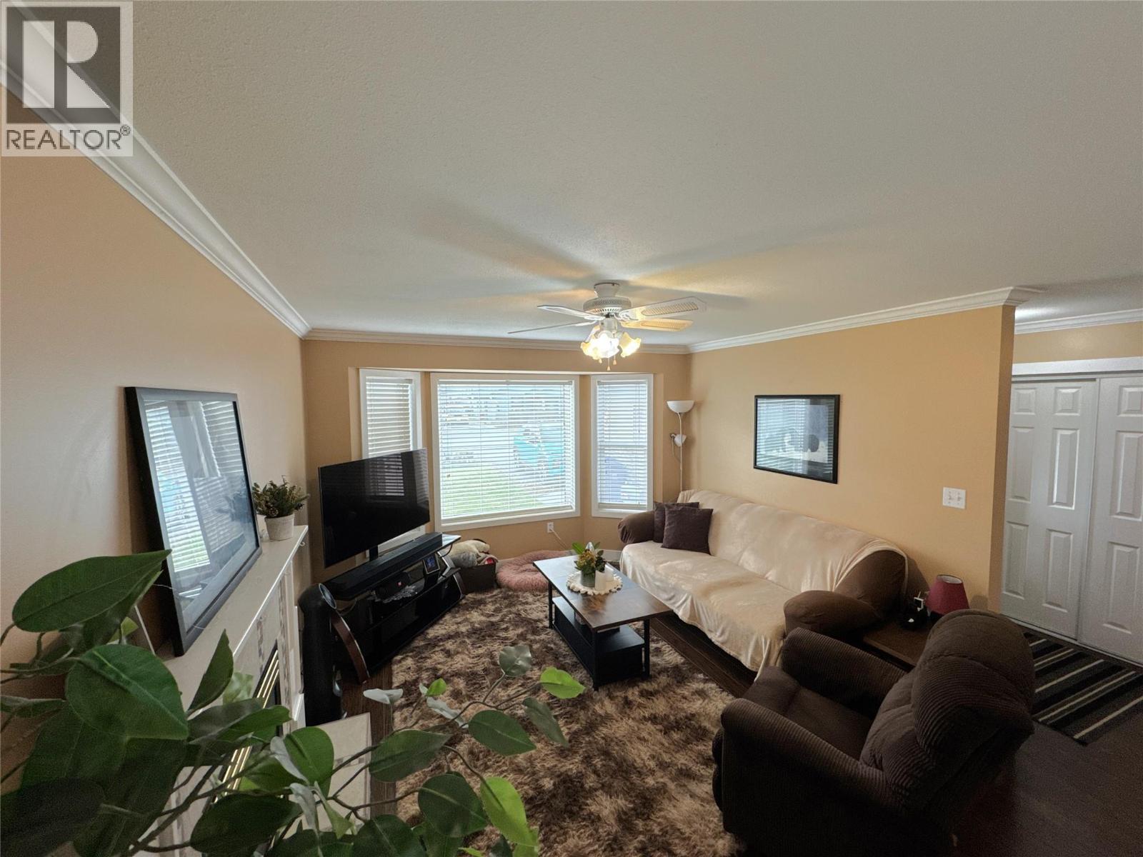 2313 Clapperton Avenue Property Photo 5