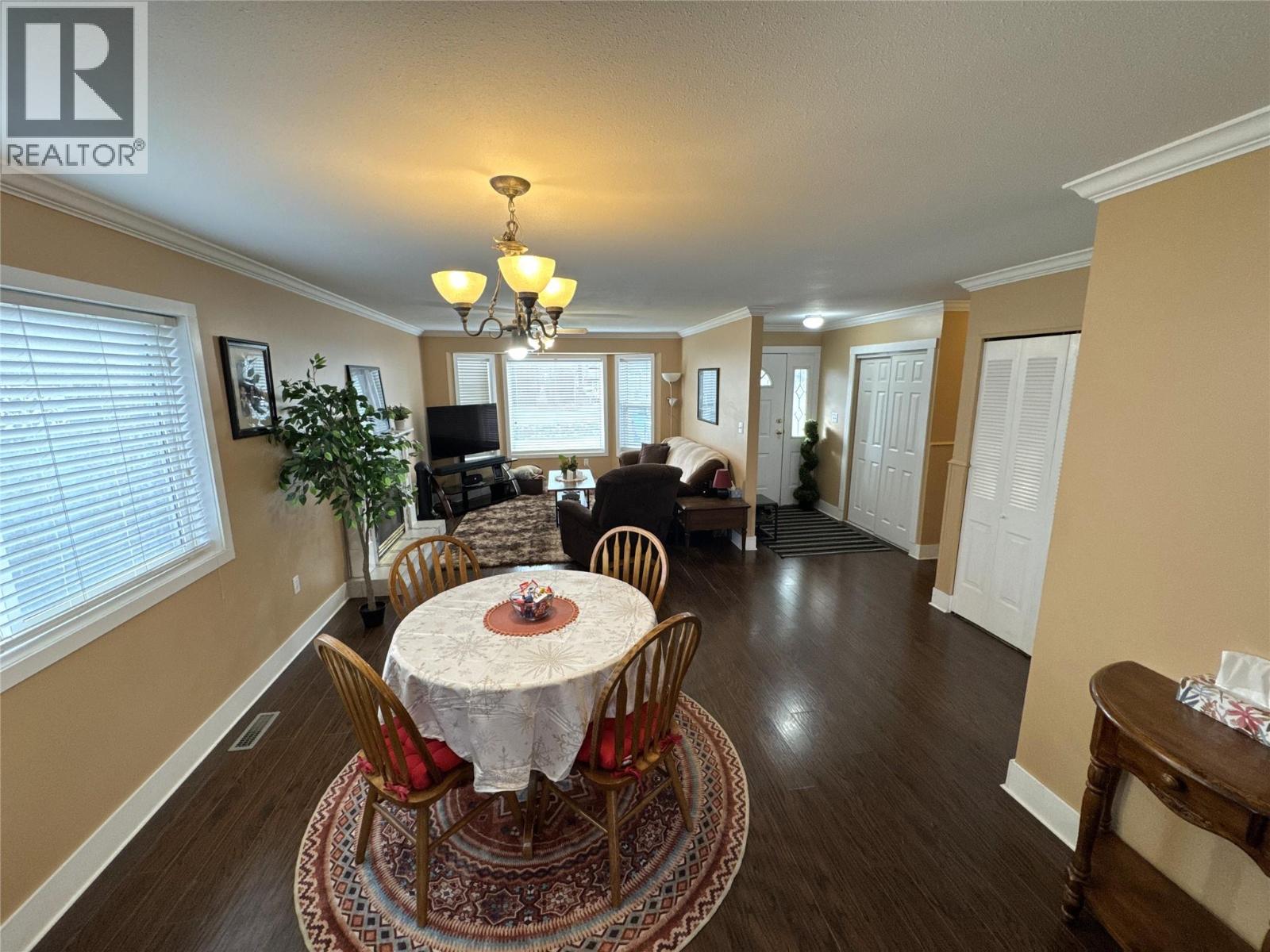 2313 Clapperton Avenue Property Photo 6