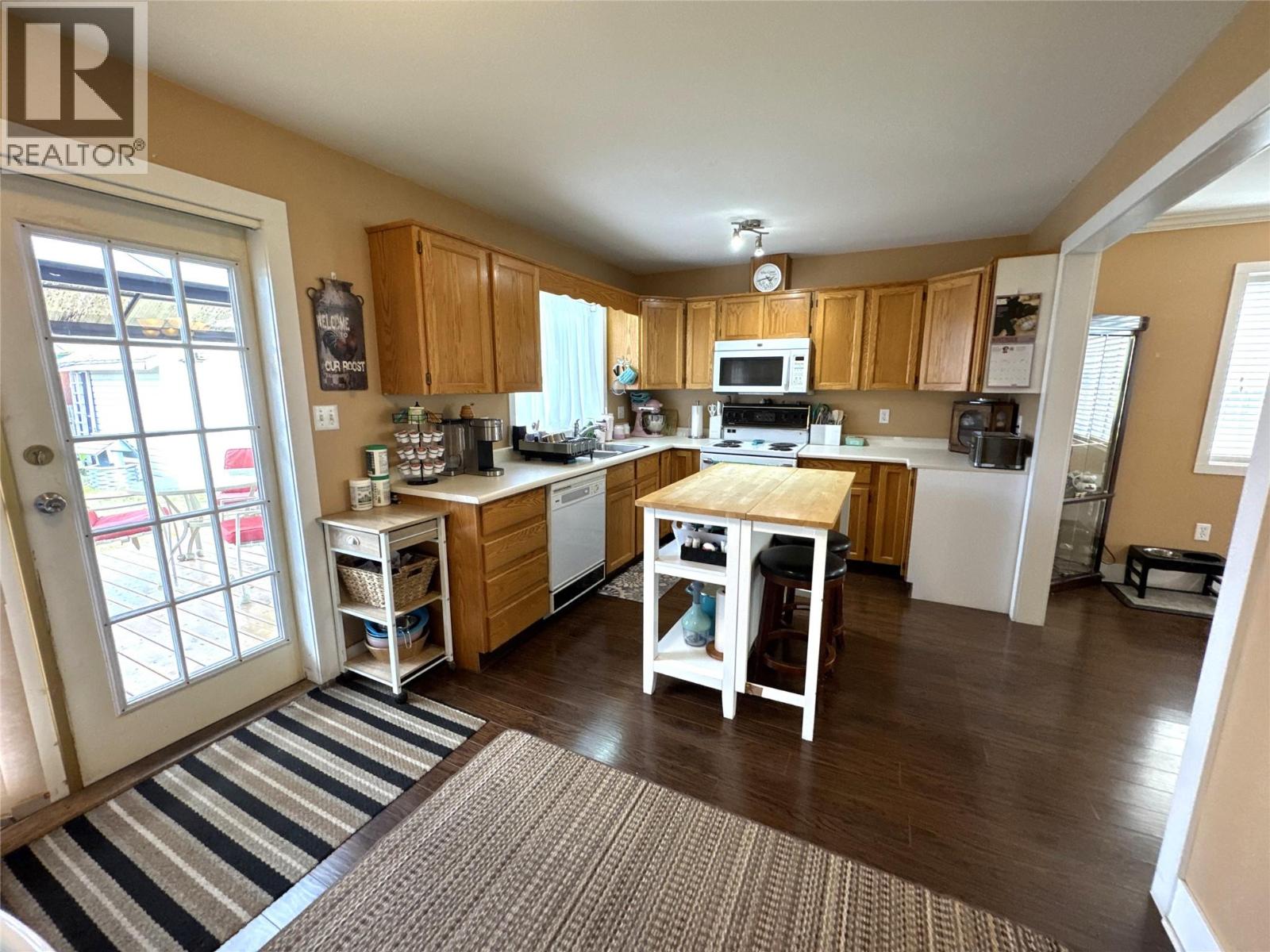 2313 Clapperton Avenue Property Photo 9