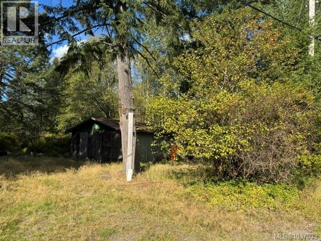 3476 Macaulay Rd Property Photo 7