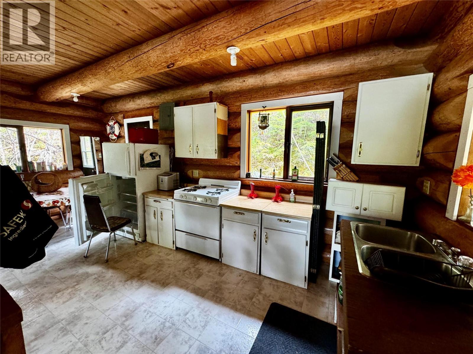 Lot 9 Pete Martin Bay Property Photo 17