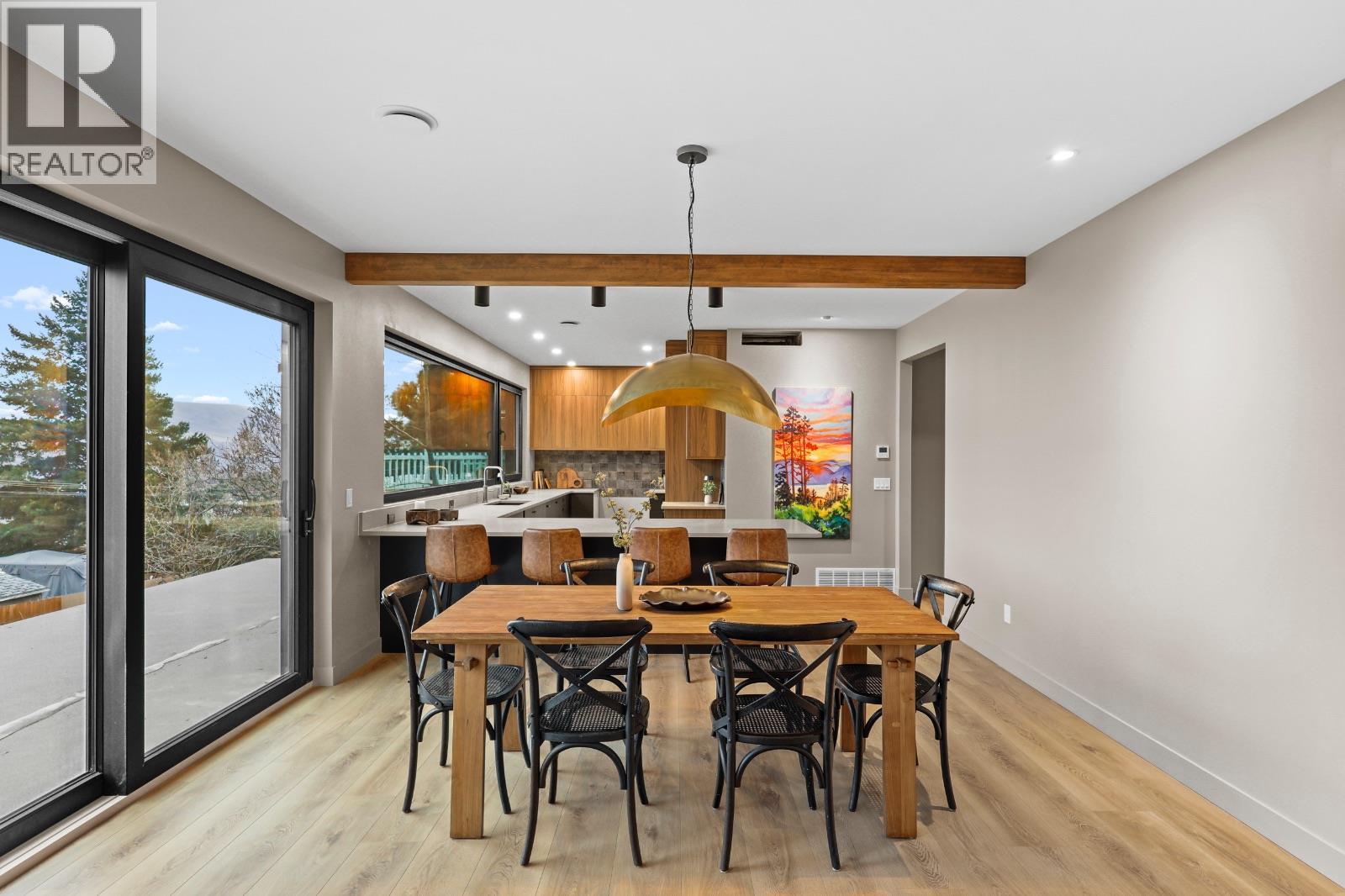 614 Cowan Street Property Photo 11