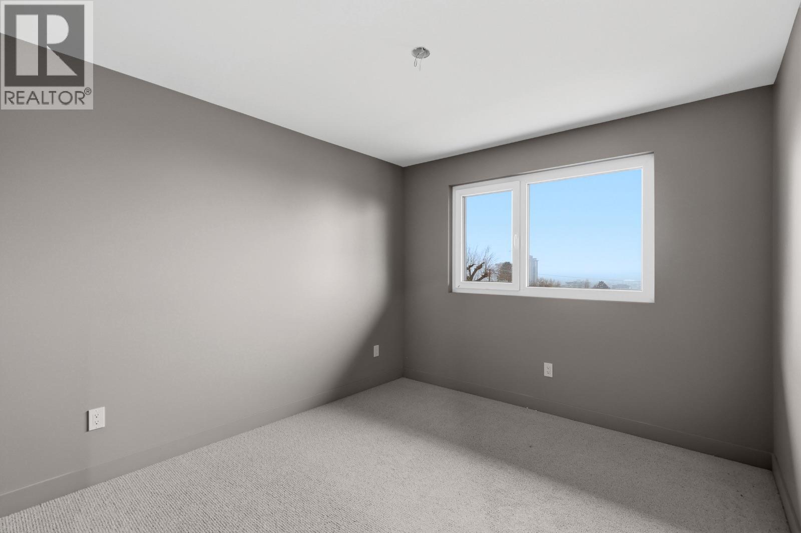 614 Cowan Street Property Photo 23