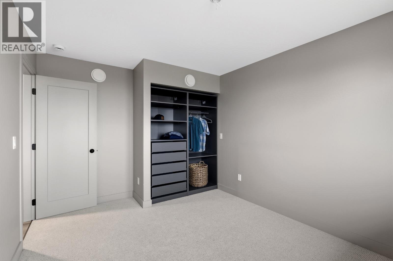 614 Cowan Street Property Photo 24