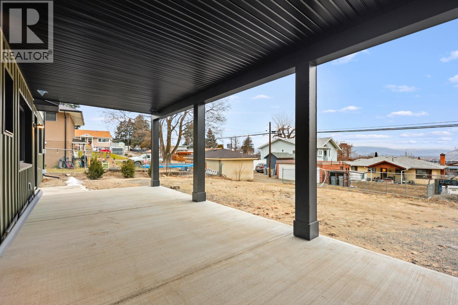614 Cowan Street Property Photo 40