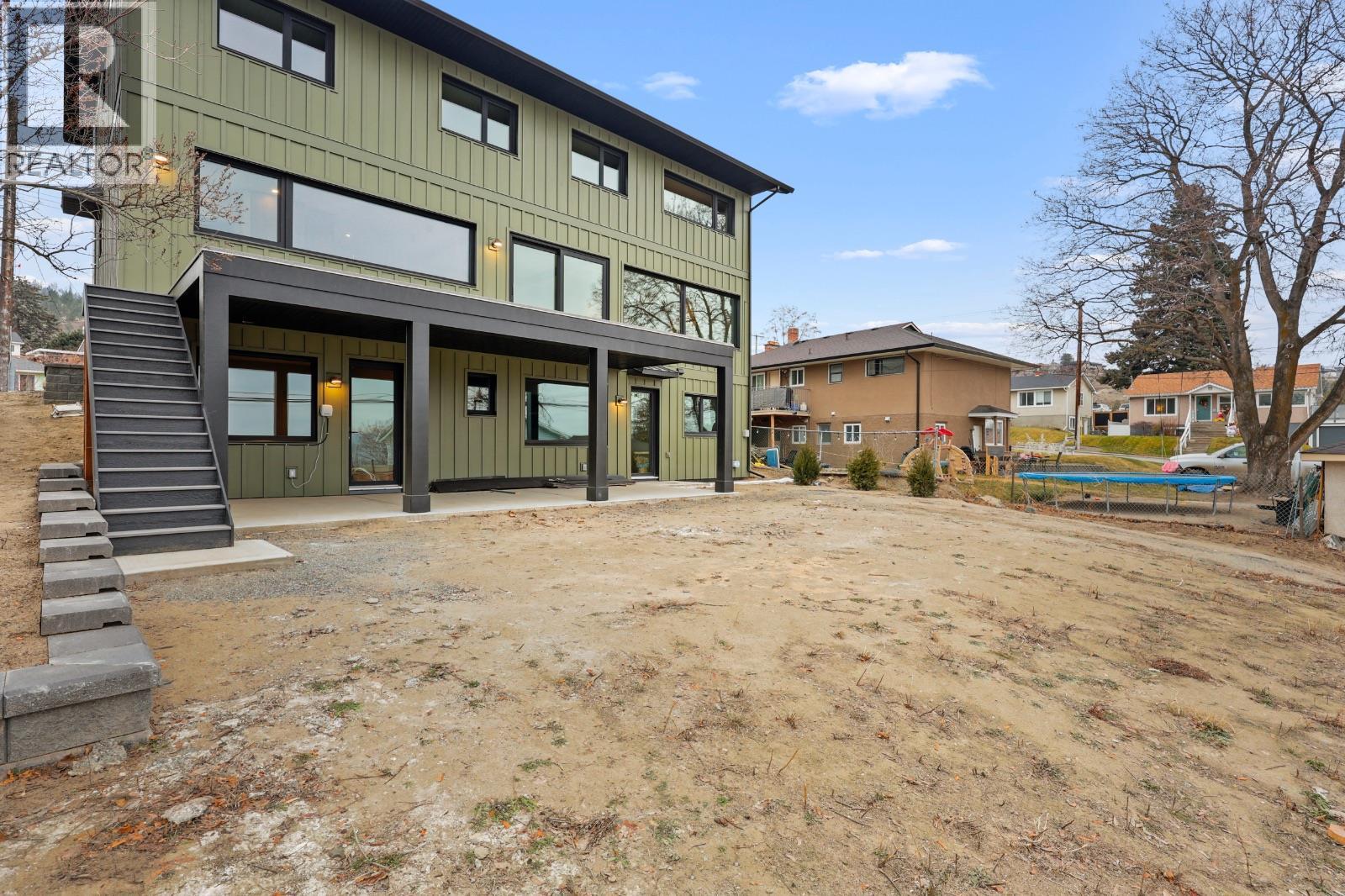 614 Cowan Street Property Photo 49