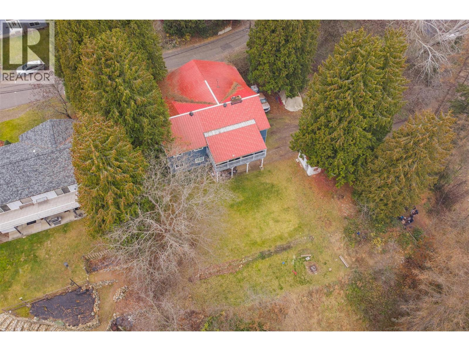 701 10th Avenue Property Photo 12