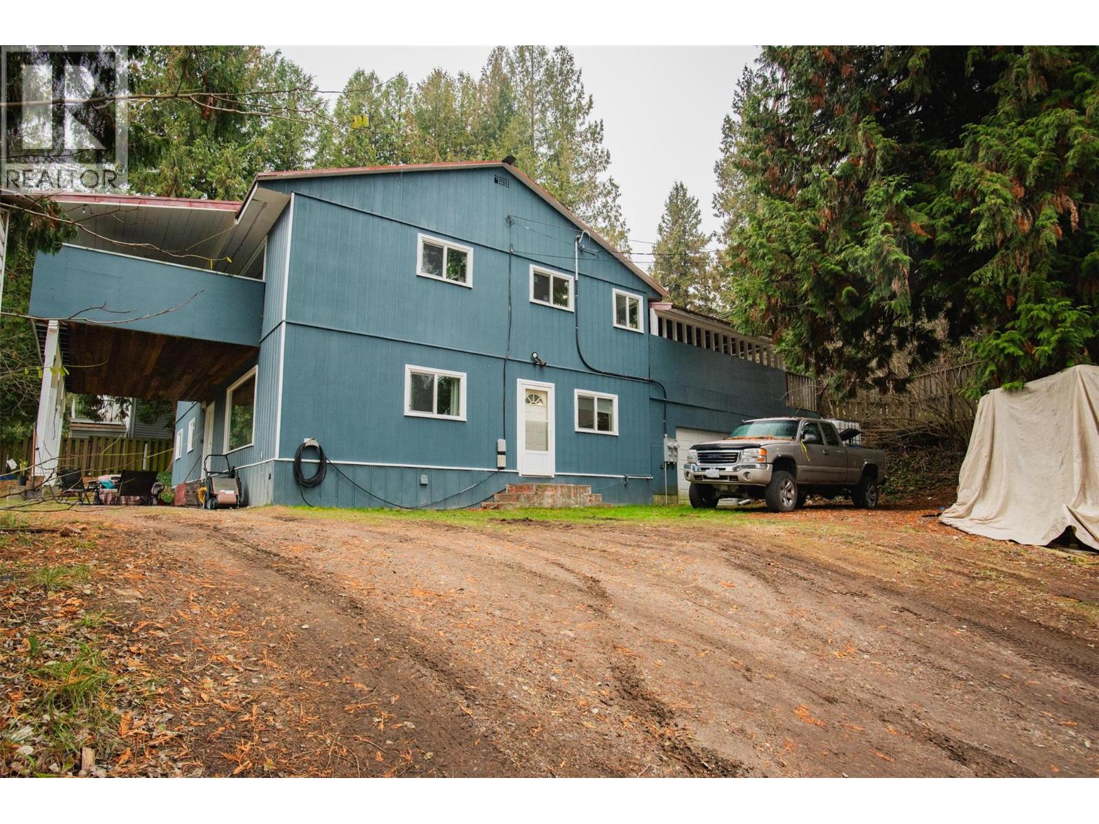 701 10th Avenue Property Photo 63