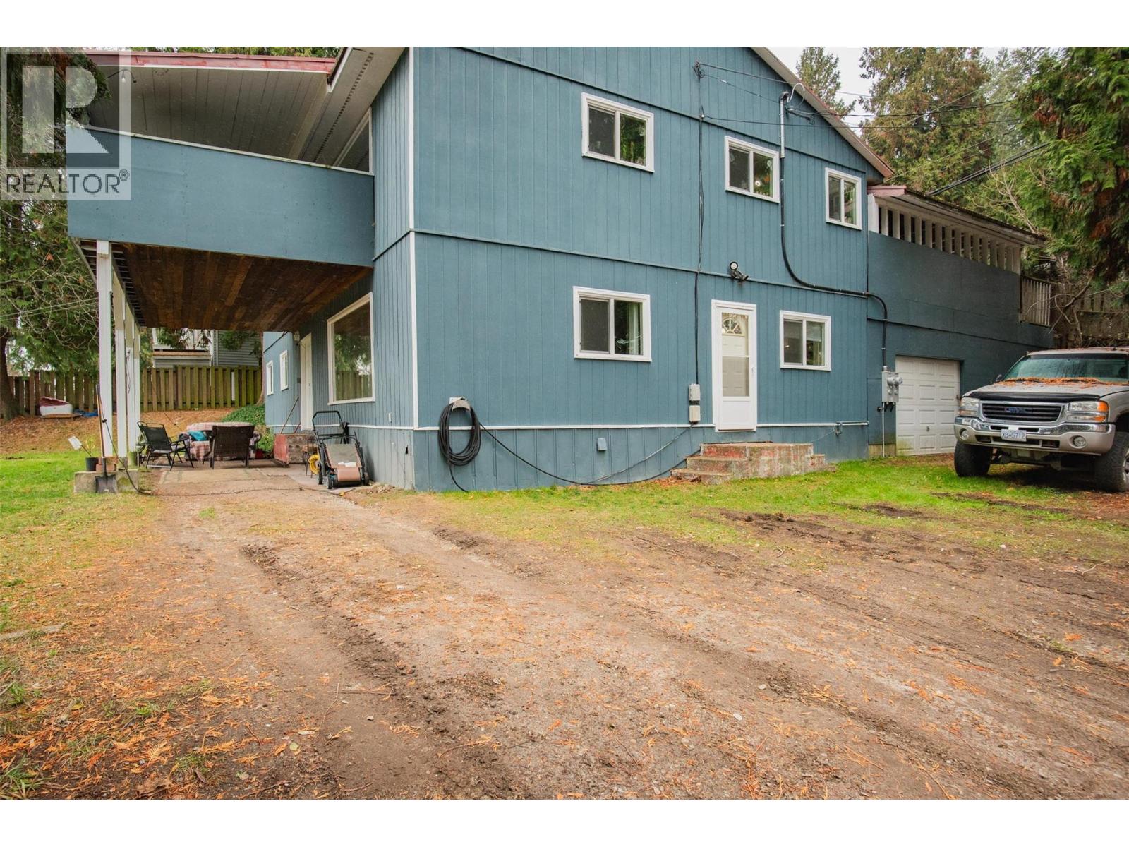 701 10th Avenue Property Photo 64