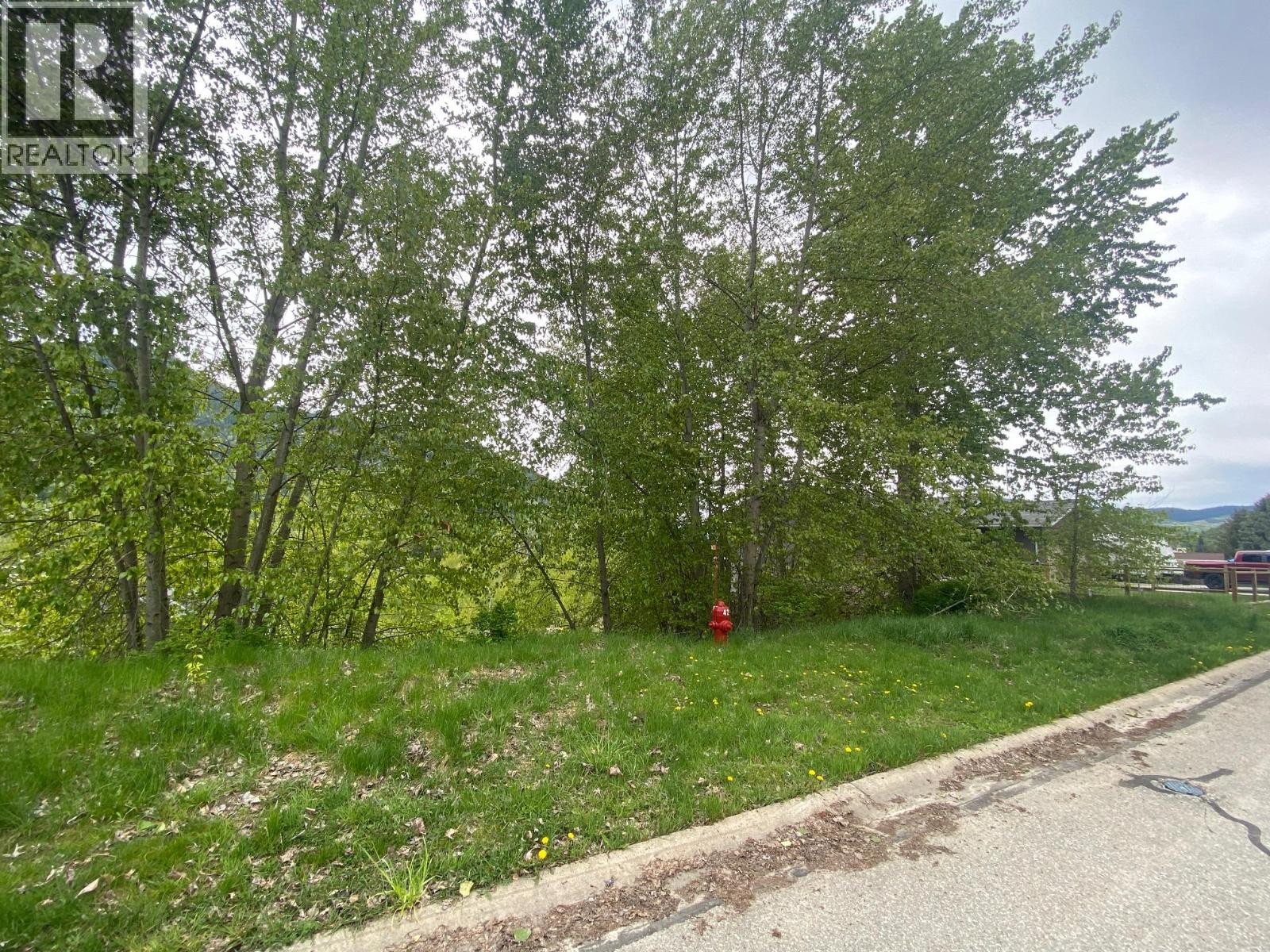 933 7th Street Property Photo 3