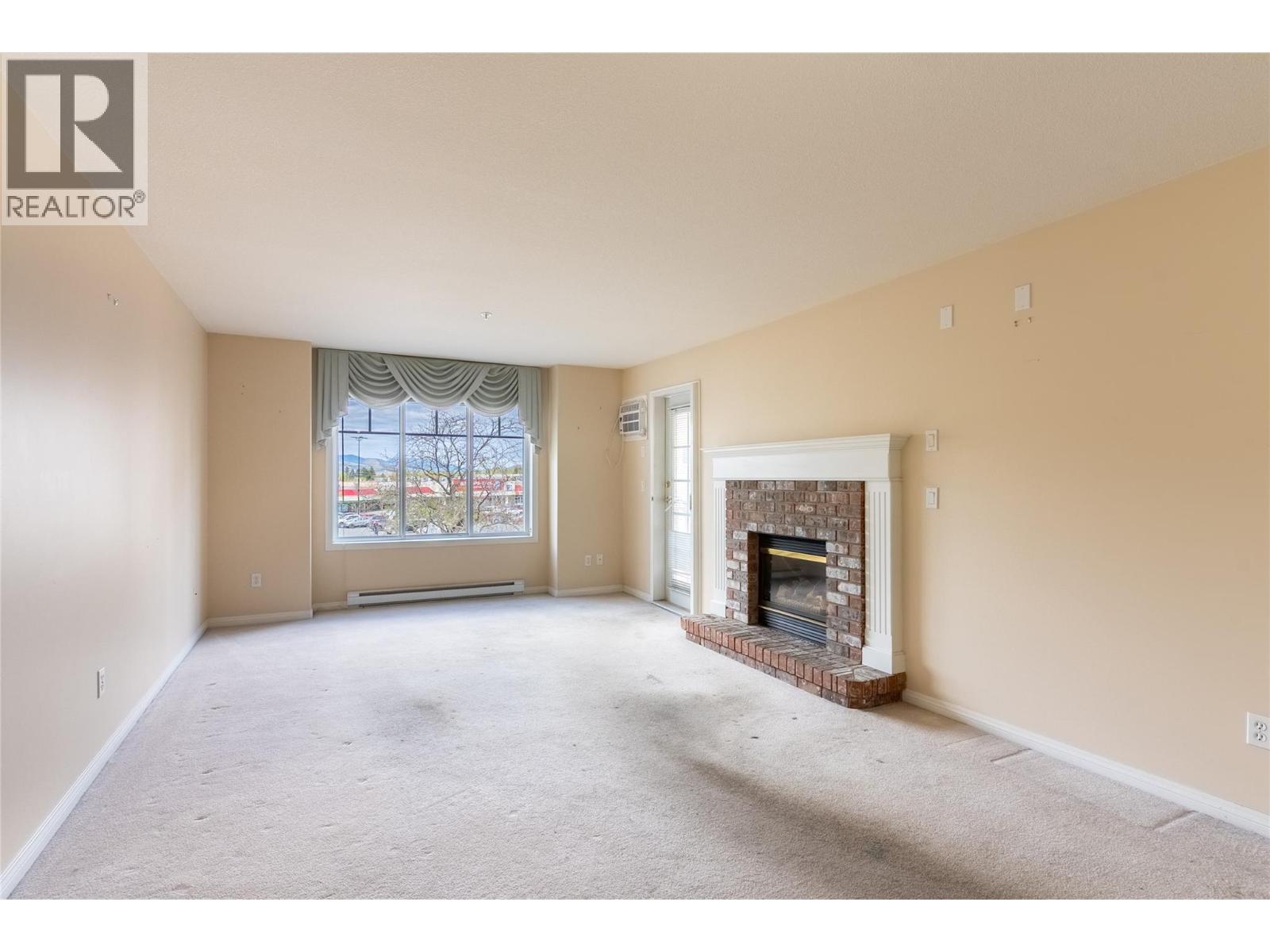 120 Vernon Avenue Unit# 311 Property Photo 7